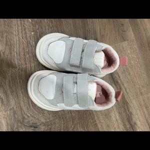 Zara baby tennis shoes